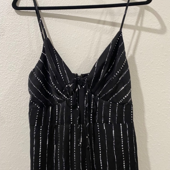 Papaya black with white stripe spaghetti, strapped romper size large - Picture 4 of 8